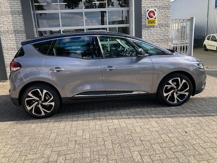 Renault-Scenic