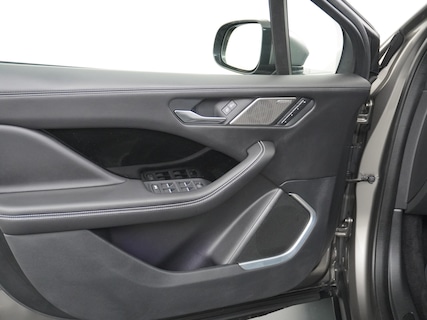 Jaguar-I-Pace
