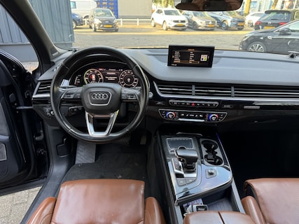 Audi-Q7