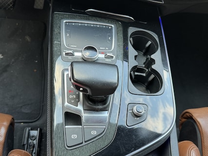 Audi-Q7