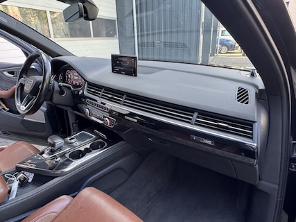 Audi-Q7
