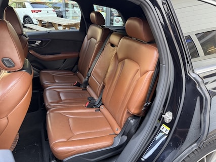 Audi-Q7