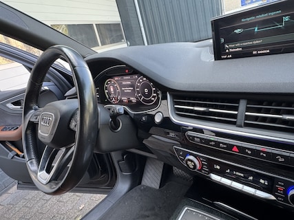 Audi-Q7