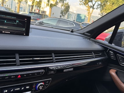 Audi-Q7