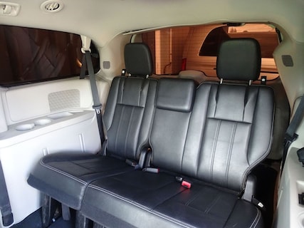 Chrysler-Town & Country