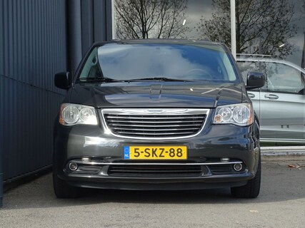 Chrysler-Town & Country