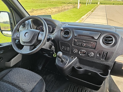 Opel-Movano