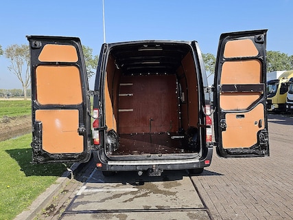 Opel-Movano