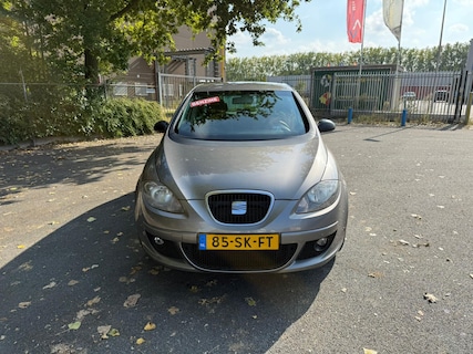 SEAT-Altea