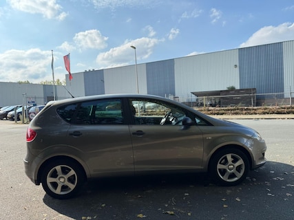 SEAT-Altea