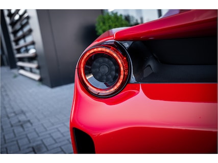 Ferrari-488