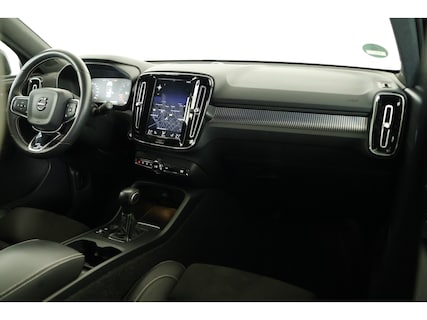 Volvo-XC40