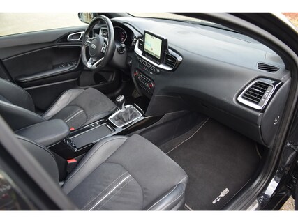 Kia-ProCeed