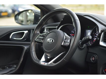 Kia-ProCeed