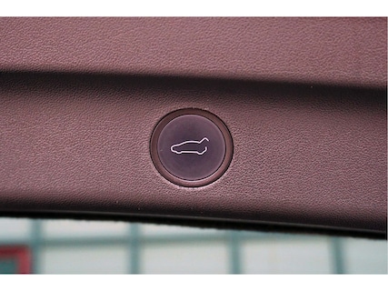 Tesla-Model Y