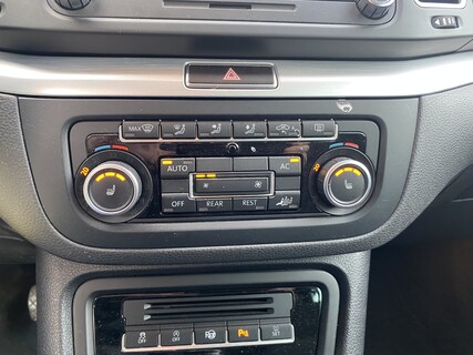 Volkswagen-Sharan