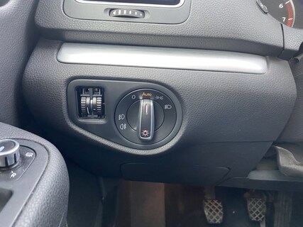 Volkswagen-Sharan