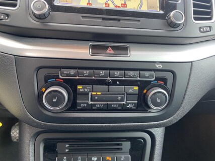 Volkswagen-Sharan