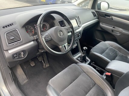 Volkswagen-Sharan