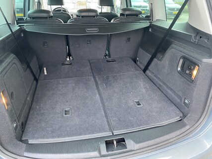 Volkswagen-Sharan