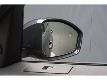 Land Rover-Discovery Sport