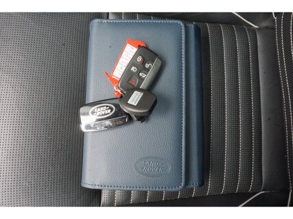 Land Rover-Discovery Sport