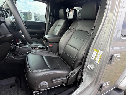Jeep-Wrangler