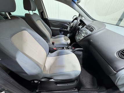 SEAT-Altea