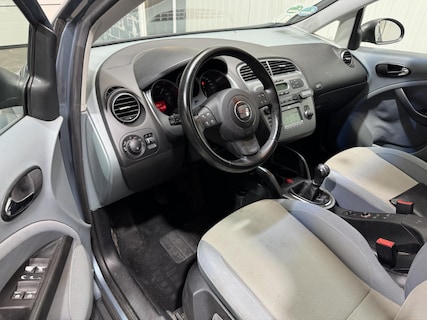 SEAT-Altea
