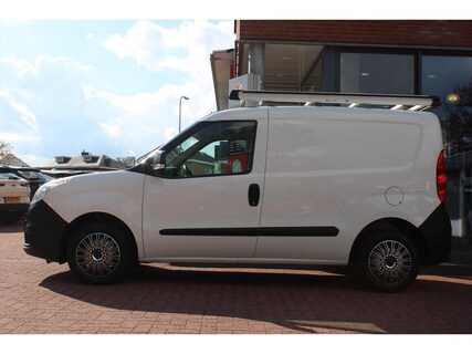 Opel-Combo