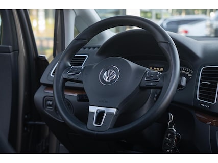 Volkswagen-Sharan