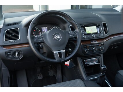 Volkswagen-Sharan