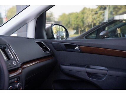 Volkswagen-Sharan