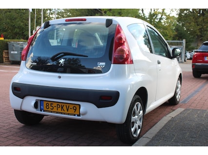 Peugeot-107