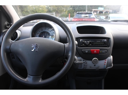 Peugeot-107