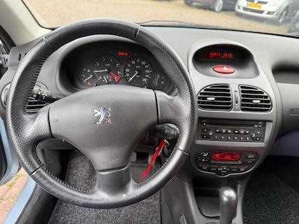 Peugeot-206
