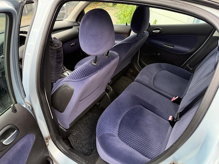 Peugeot-206