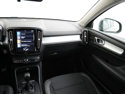 Volvo-XC40