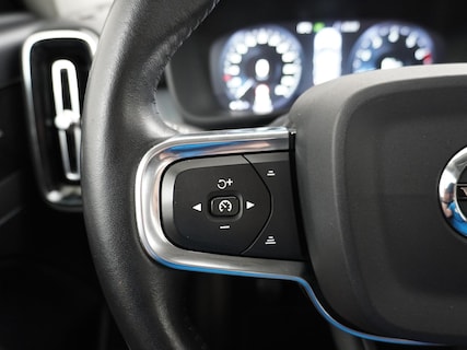 Volvo-XC40
