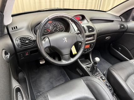 Peugeot-206