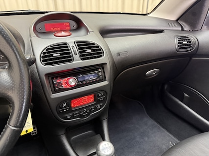 Peugeot-206