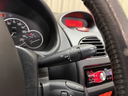 Peugeot-206