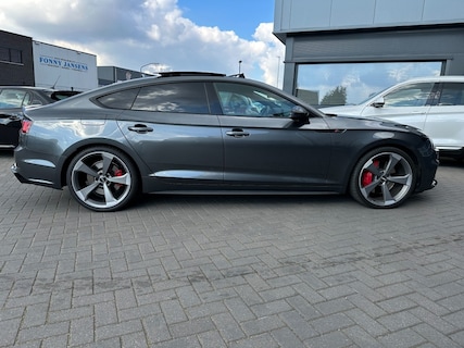 Audi-S5