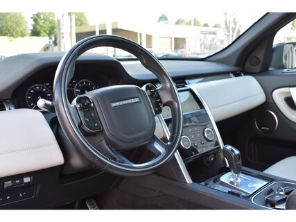 Land Rover-Discovery Sport