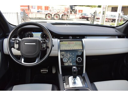 Land Rover-Discovery Sport
