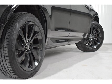 Land Rover-Discovery Sport