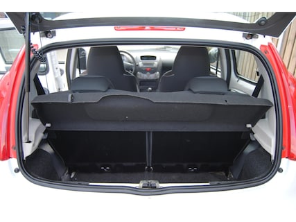 Peugeot-107