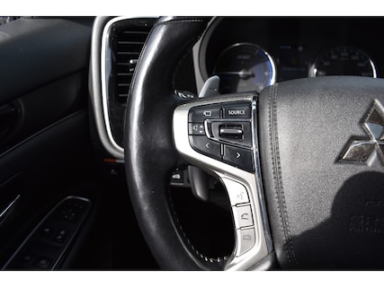Mitsubishi-Outlander