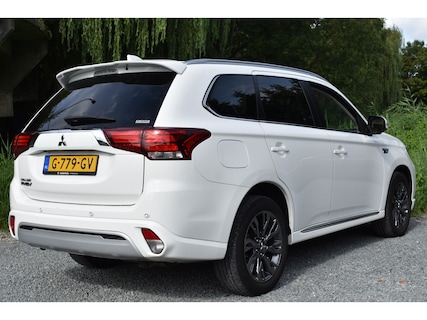 Mitsubishi-Outlander
