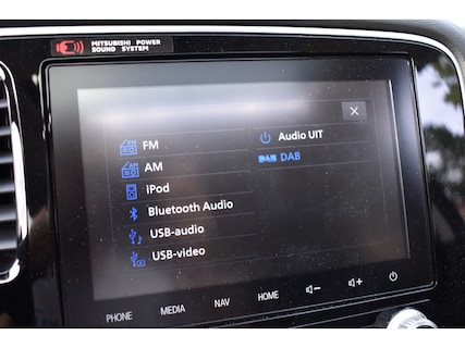 Mitsubishi-Outlander